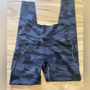 Alphalete surface Leggings